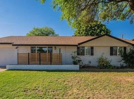 featured image of 8214 E Elm Dr