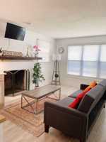 featured image of 3033 Parkwood Dr #1