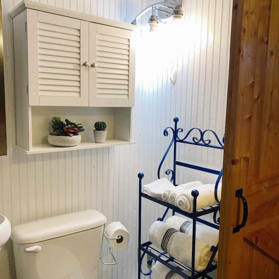3033 Parkwood Dr #3 - Photo 6 of 32