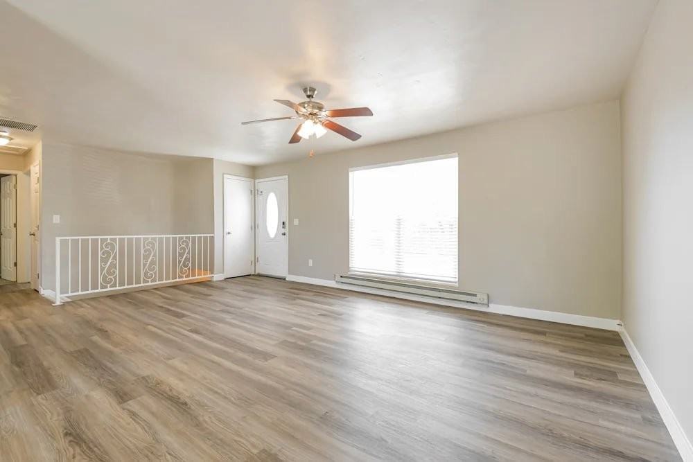 11164 Forest Ave - Photo 5 of 12