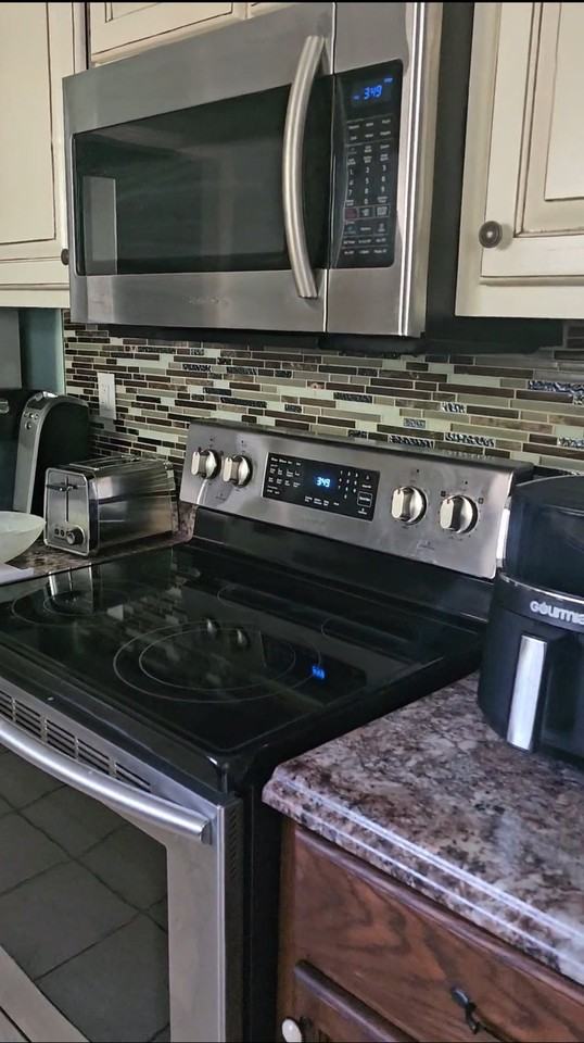 442 Northwoods Dr - Photo 4 of 14