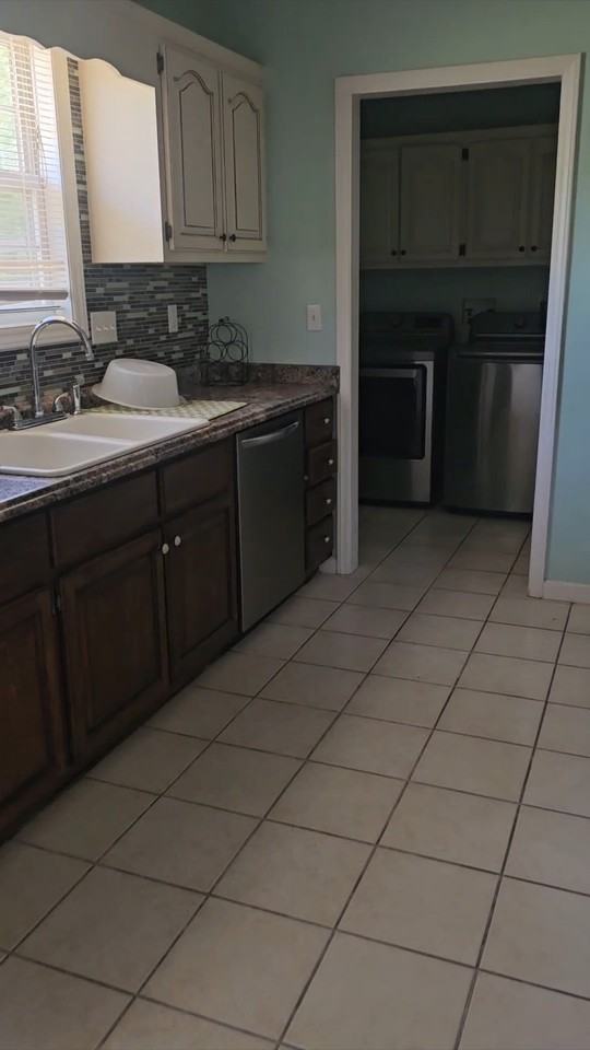 442 Northwoods Dr - Photo 7 of 14
