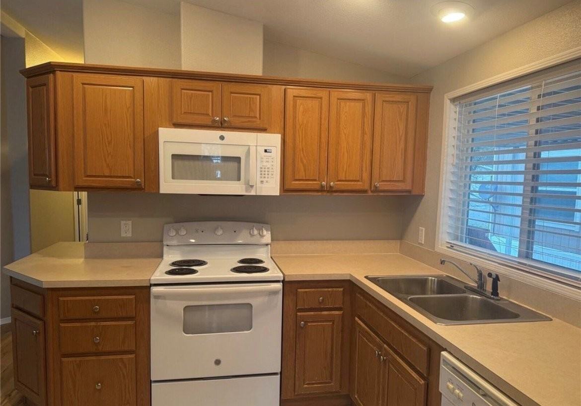 151 Cardinal Ln #NONE - Photo 5 of 20