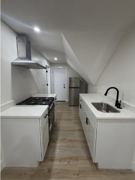 805 Blue Hill Ave #3 - Photo 6 of 8