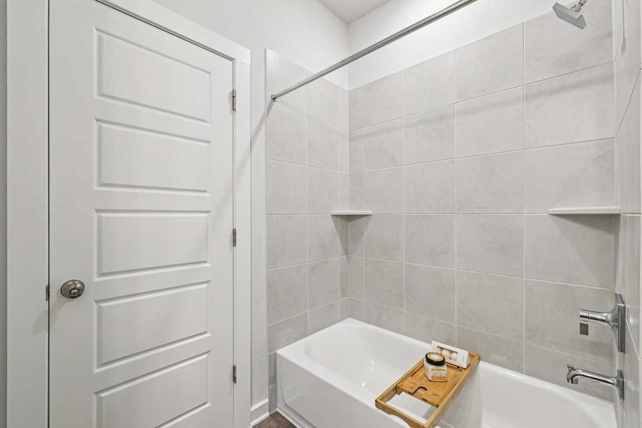 125 Cutleaf Cv - Photo 5 of 20