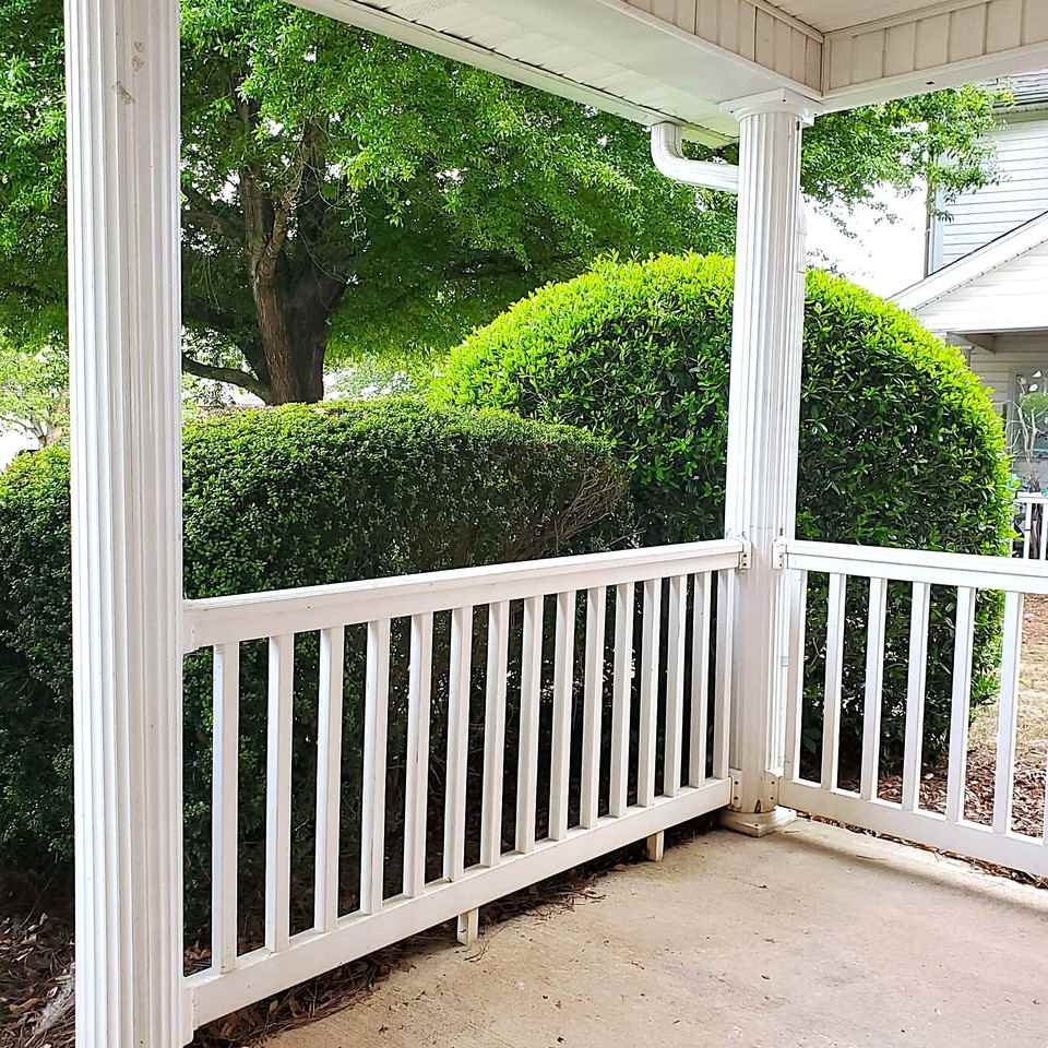 300 Cottonwood Creek Cir - Photo 2 of 20
