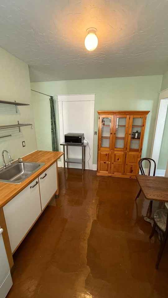 552 3rd Ave S #1 - Photo 5 of 6