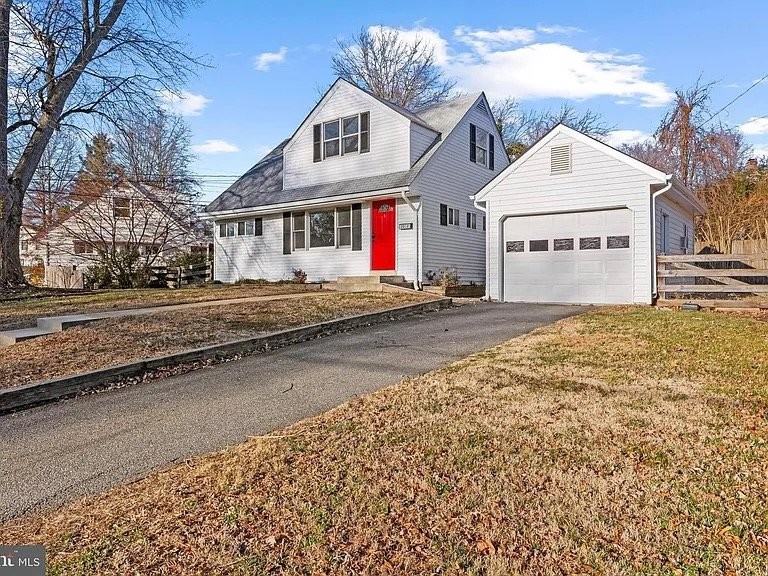 7858 Snead Ln - Photo 2 of 17
