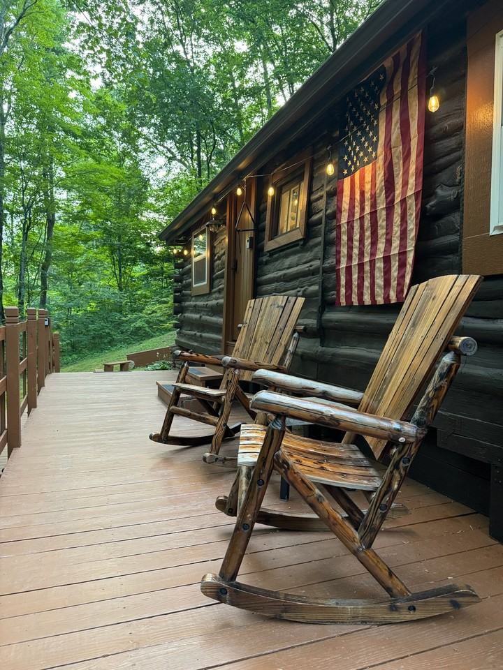 1878 Little Cove Rd - Photo 2 of 20