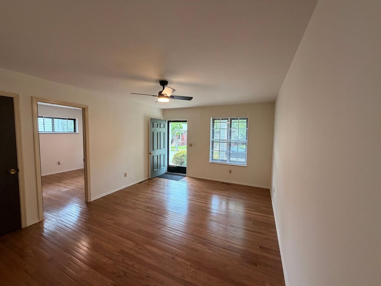 5404 Quincy St - Photo 2 of 20