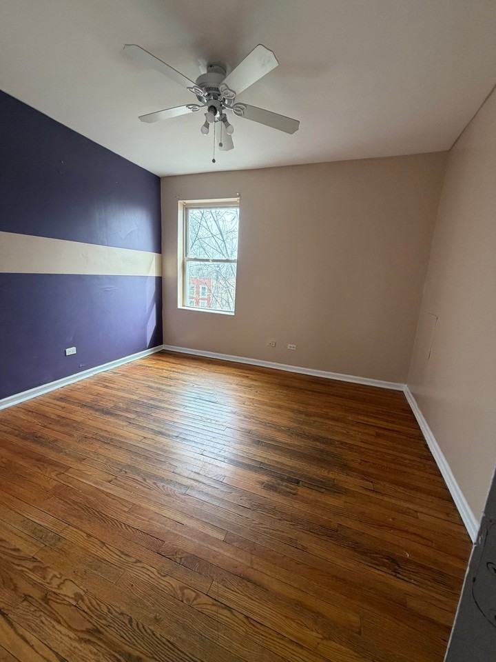 6949 S Green St - Photo 4 of 8