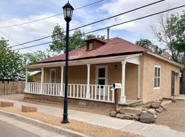 featured image of 208 Bernard St