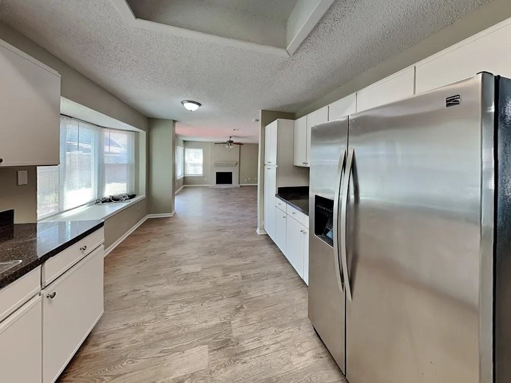 4105 Devon Ct - Photo 6 of 11