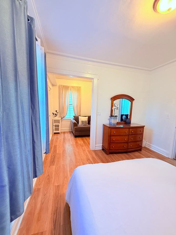 52 Brookdale Ave #2ndFL - Photo 3 of 5