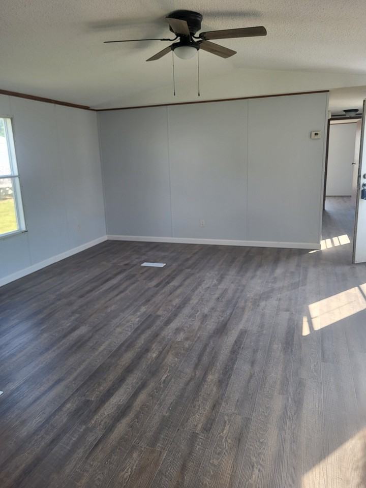 52 Elizabeth Dr #C4 - Photo 4 of 11