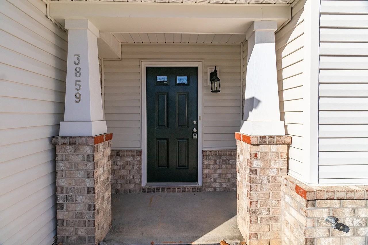3859 Copperfield Ct - Photo 2 of 19