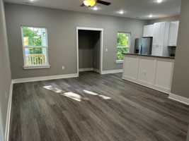 featured image of 2084 Ridgeview Dr Nw #2084
