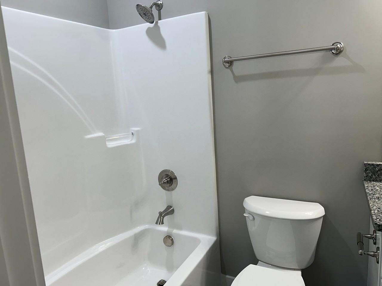 2084 Ridgeview Dr Nw #2084 - Photo 3 of 12