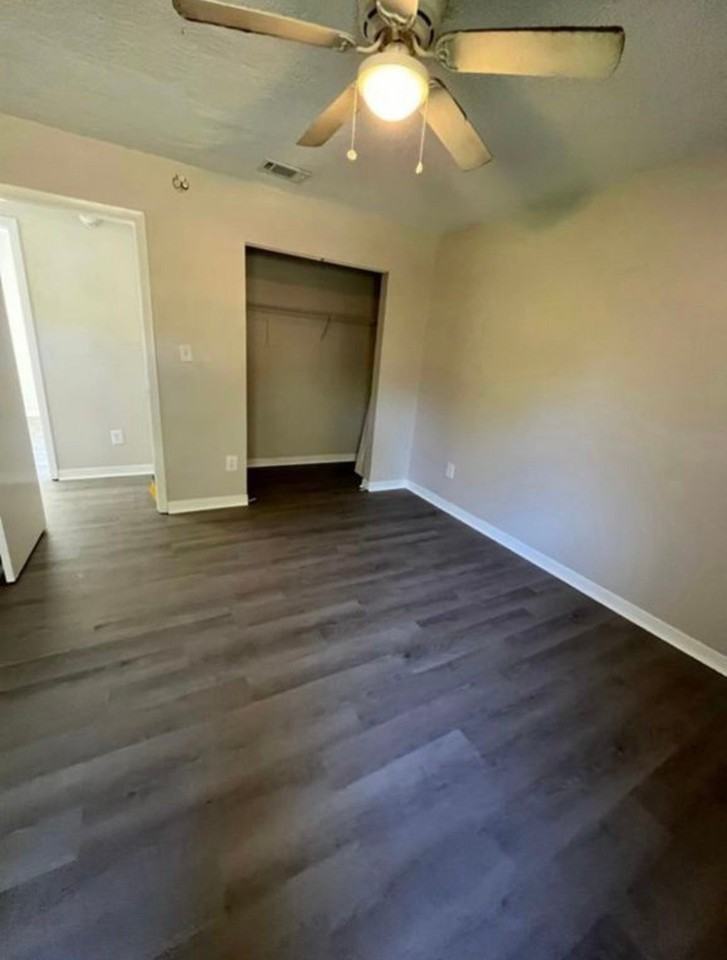 1130 Gordon Ave #A - Photo 7 of 10