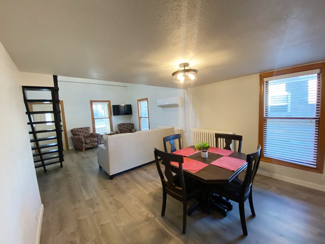 345 20th St S - Photo 5 of 15