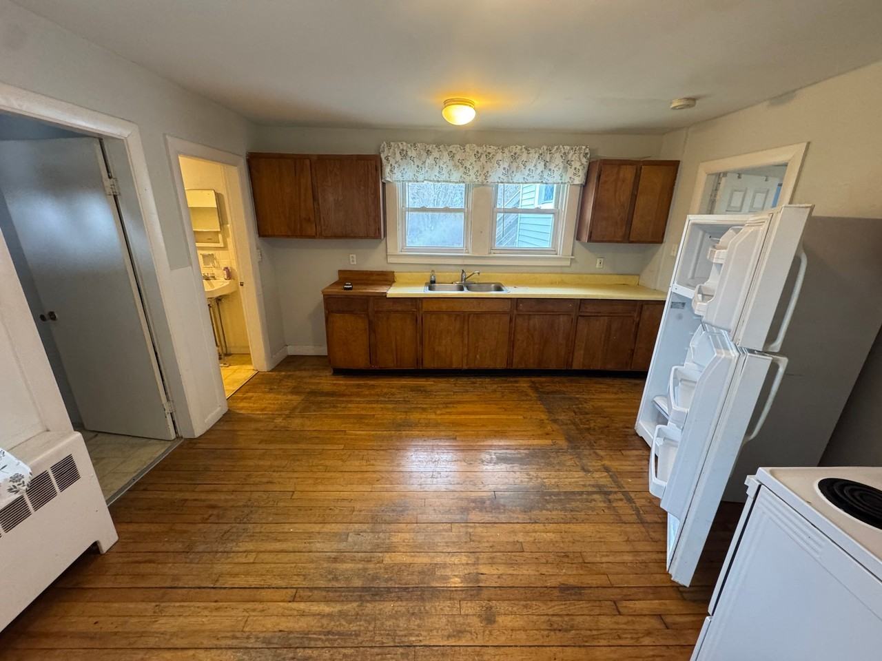 689 E Falmouth Hwy #2 - Photo 4 of 11