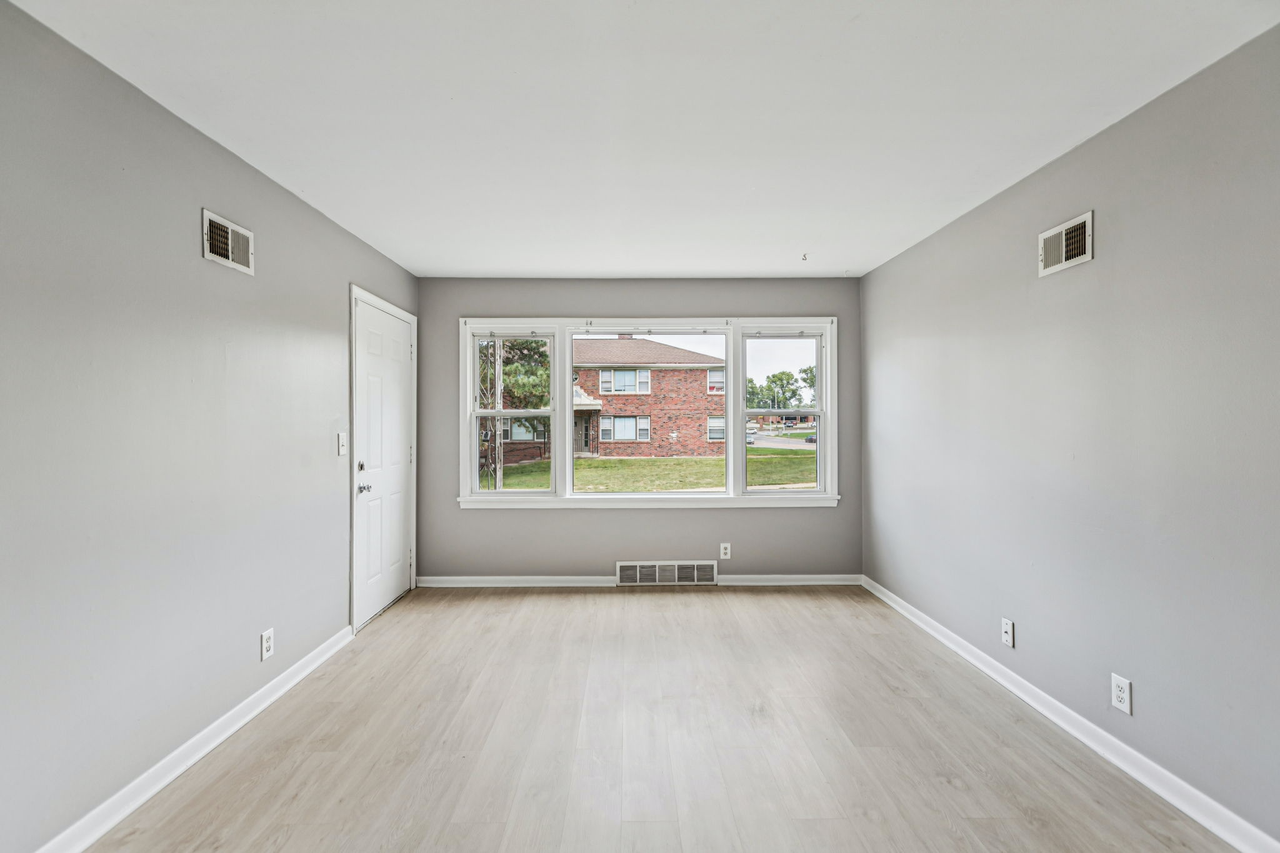 4314 North 52nd Street - RADAR LLC - 1 #1 - Photo 2 of 28