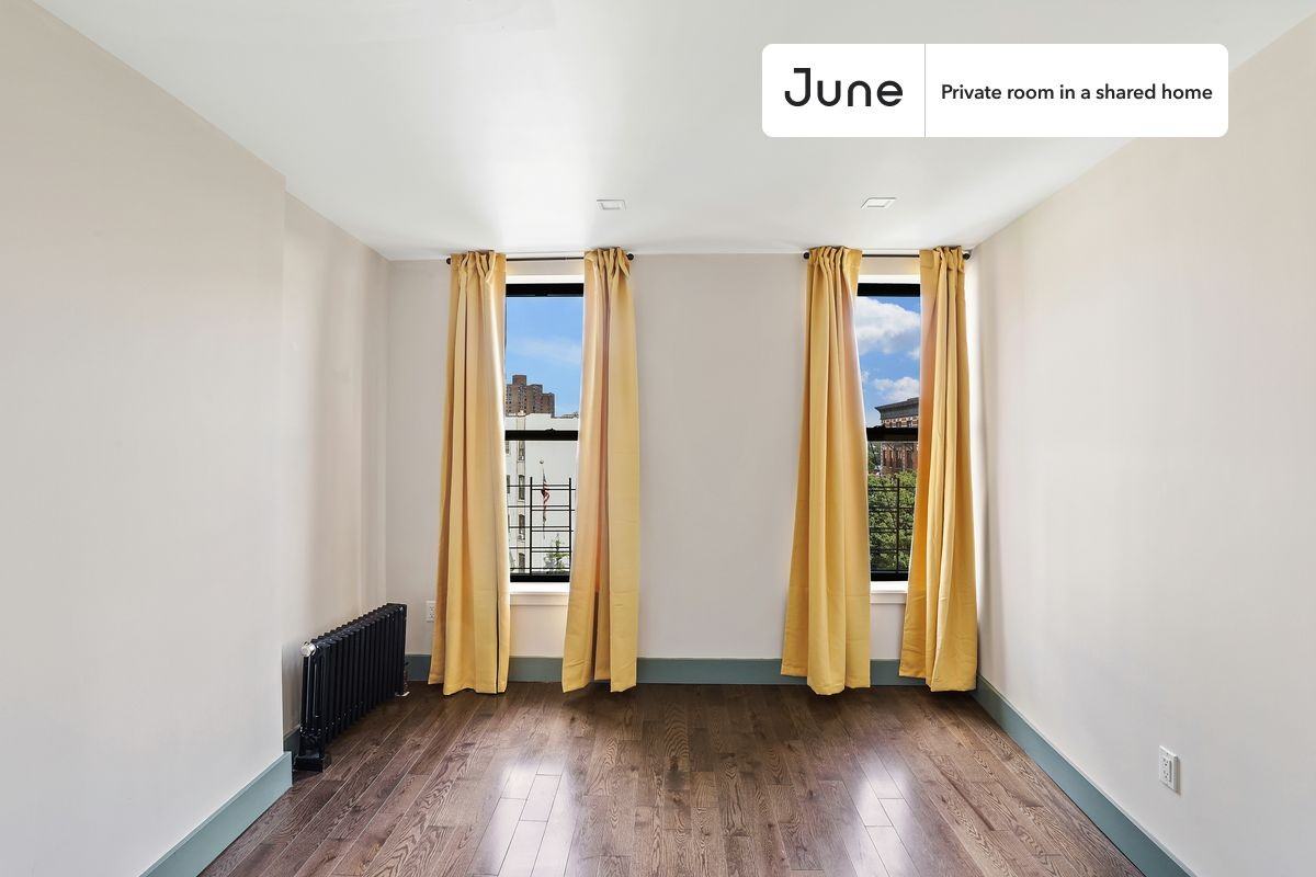 1675 Lexington Ave #A - Photo 4 of 20
