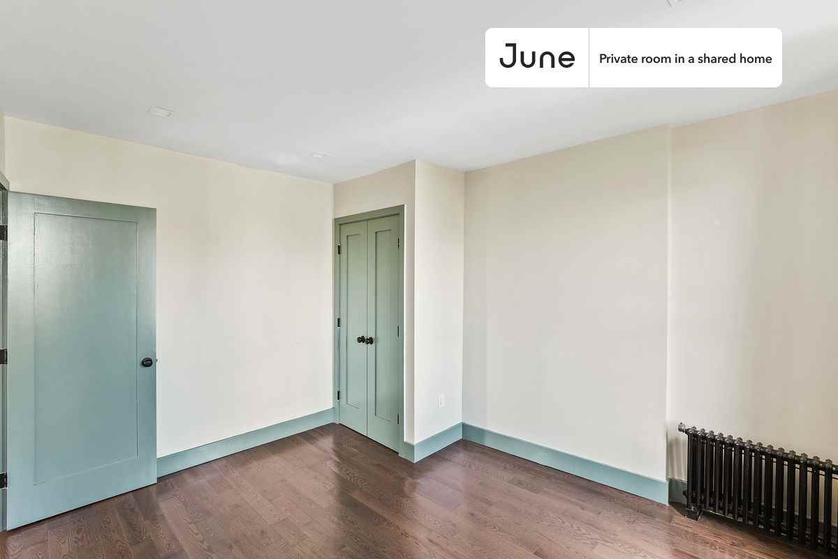 1675 Lexington Ave #A - Photo 6 of 20