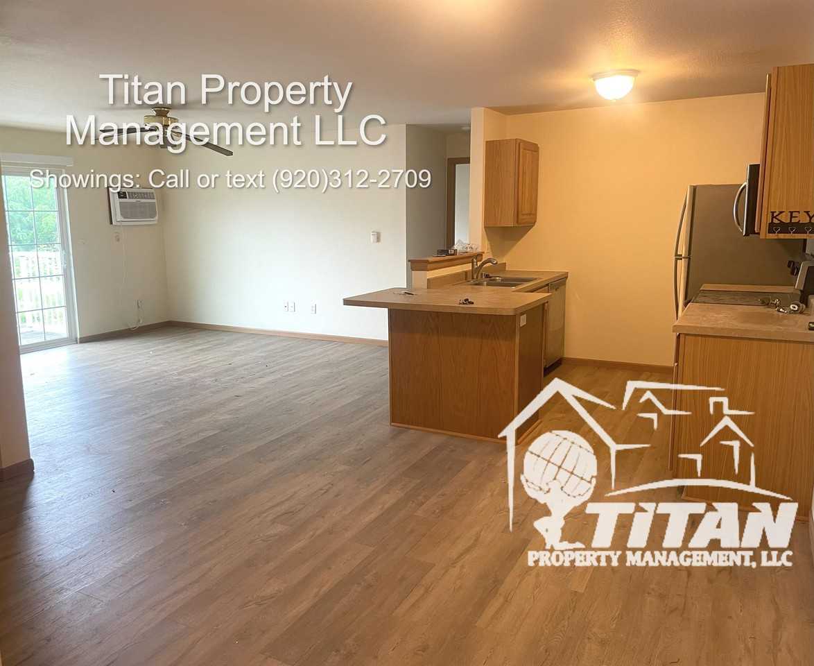 5 East Waukau Avenue - Photo 2 of 22