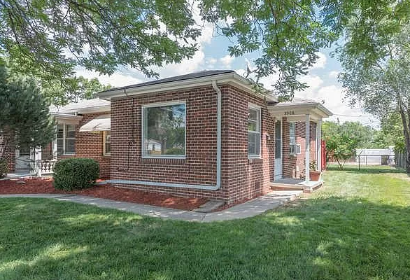 3906 S LOGAN ST - Photo 2 of 27