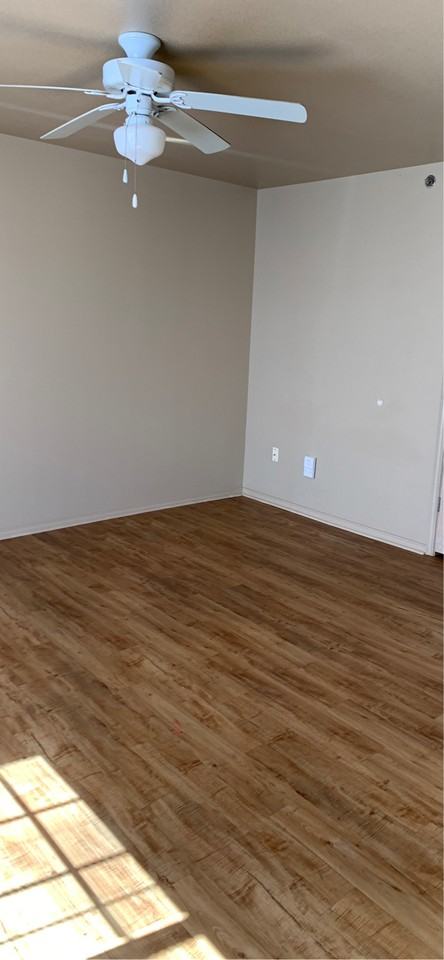 Huntington Chase Apartments - Photo 3 of 47