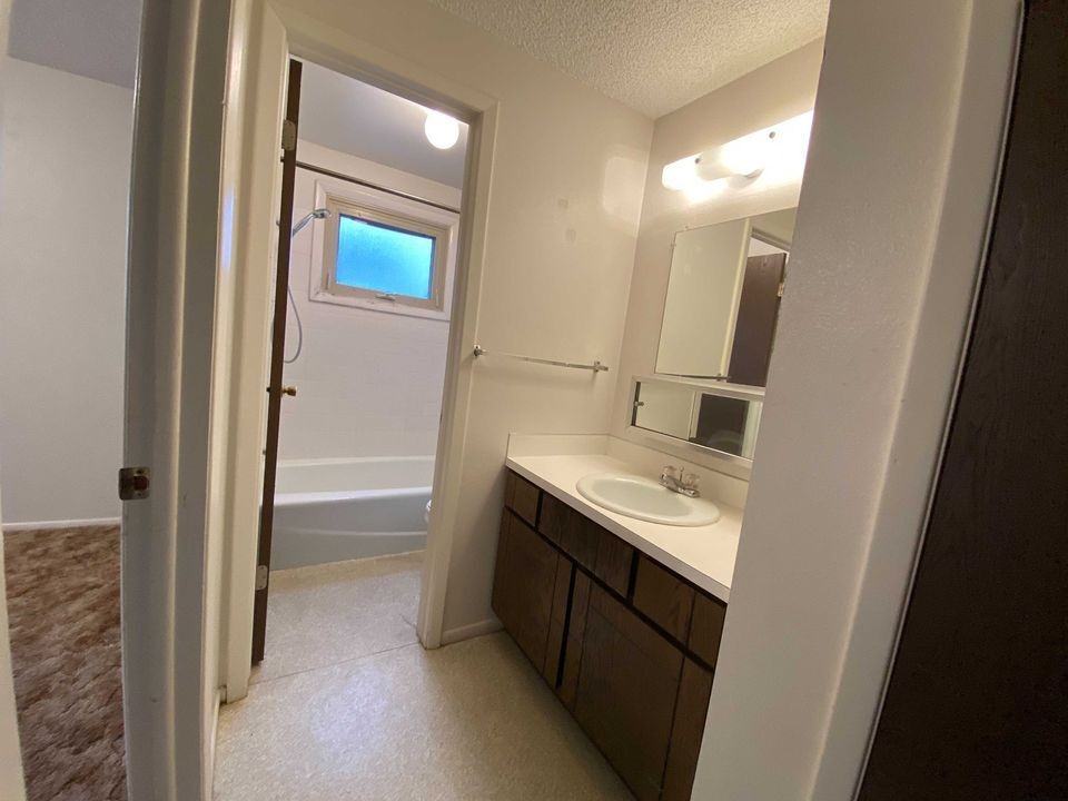 315 South 23rd Street - Photo 6 of 27