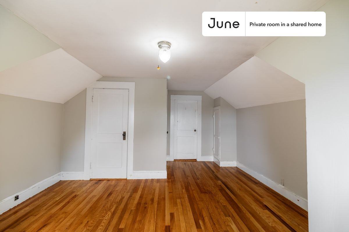 61 Putnam Rd #C - Photo 5 of 17