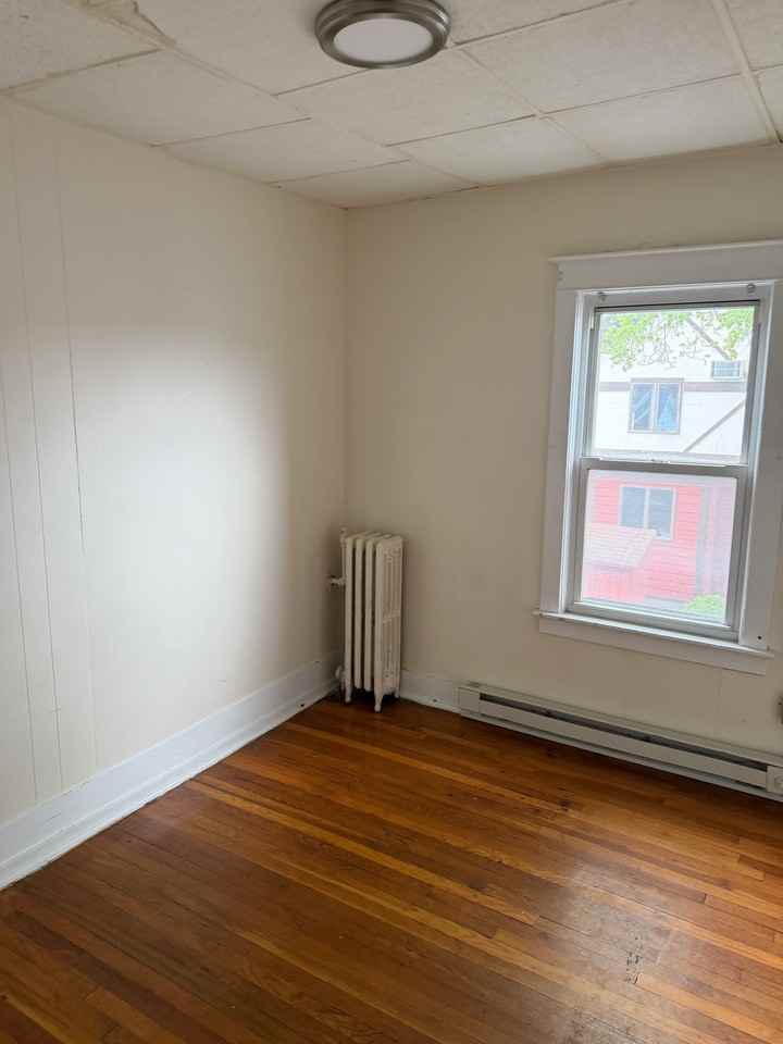 327 Main Street - Photo 7 of 12