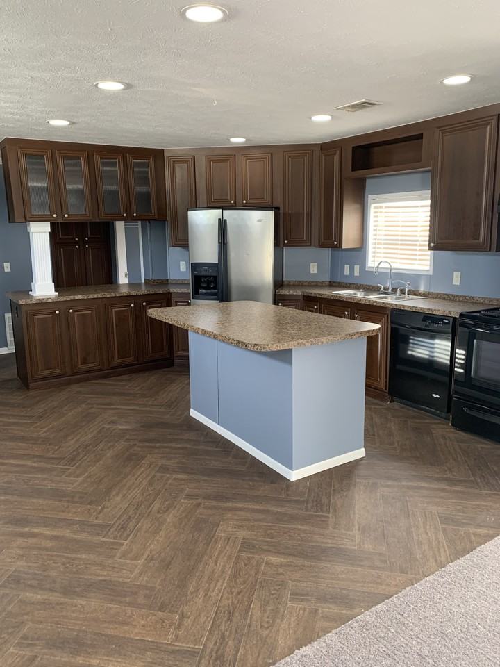 400 26th Street - Photo 3 of 8