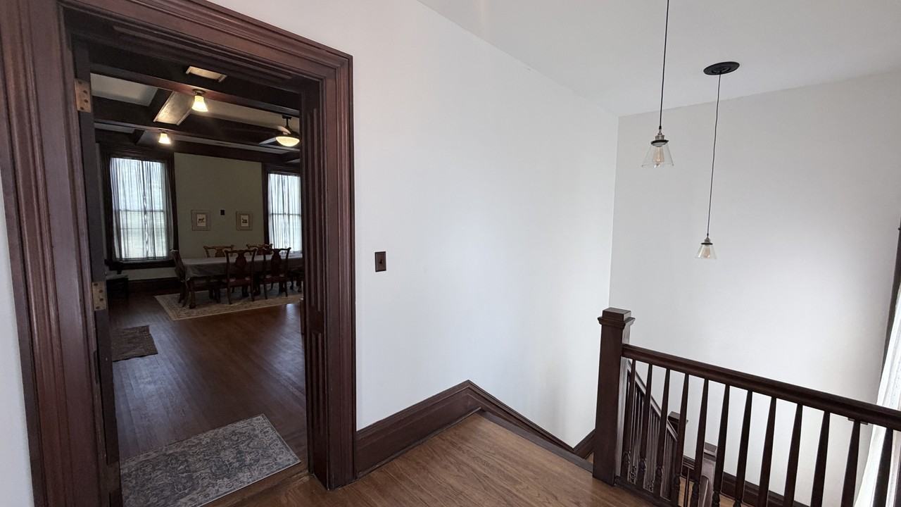 714 Southeast 2nd Street - Photo 5 of 20