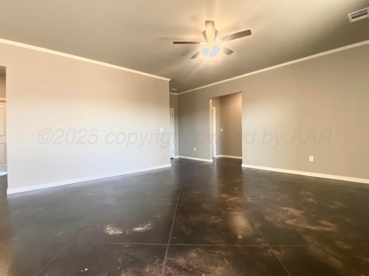 7517 John Thomas St - Photo 3 of 20