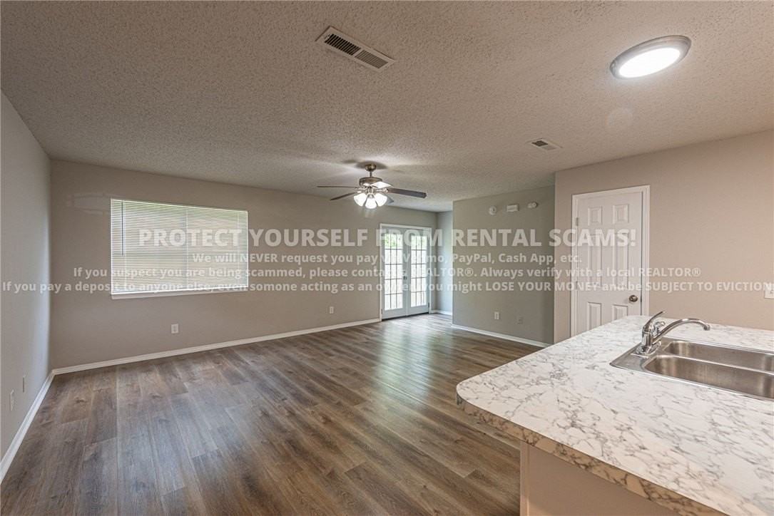 3064 W Mica St - Photo 4 of 19