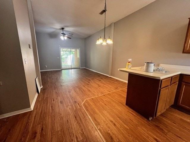 2712 W Point West St - Photo 2 of 14
