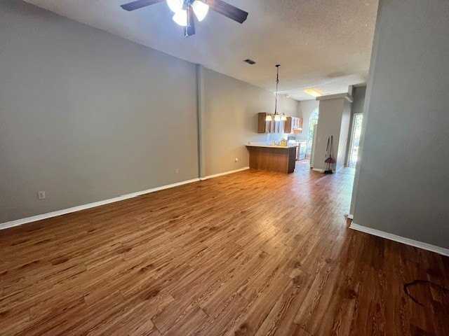 2712 W Point West St - Photo 5 of 14