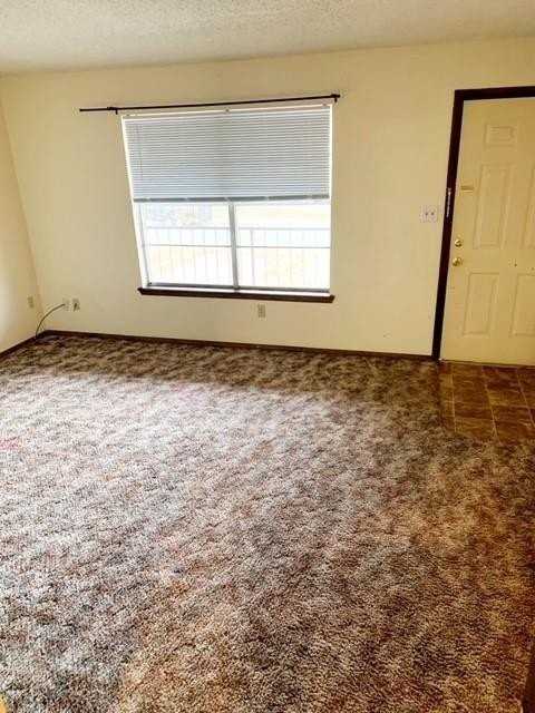 1203 Henryetta St #5 - Photo 2 of 6