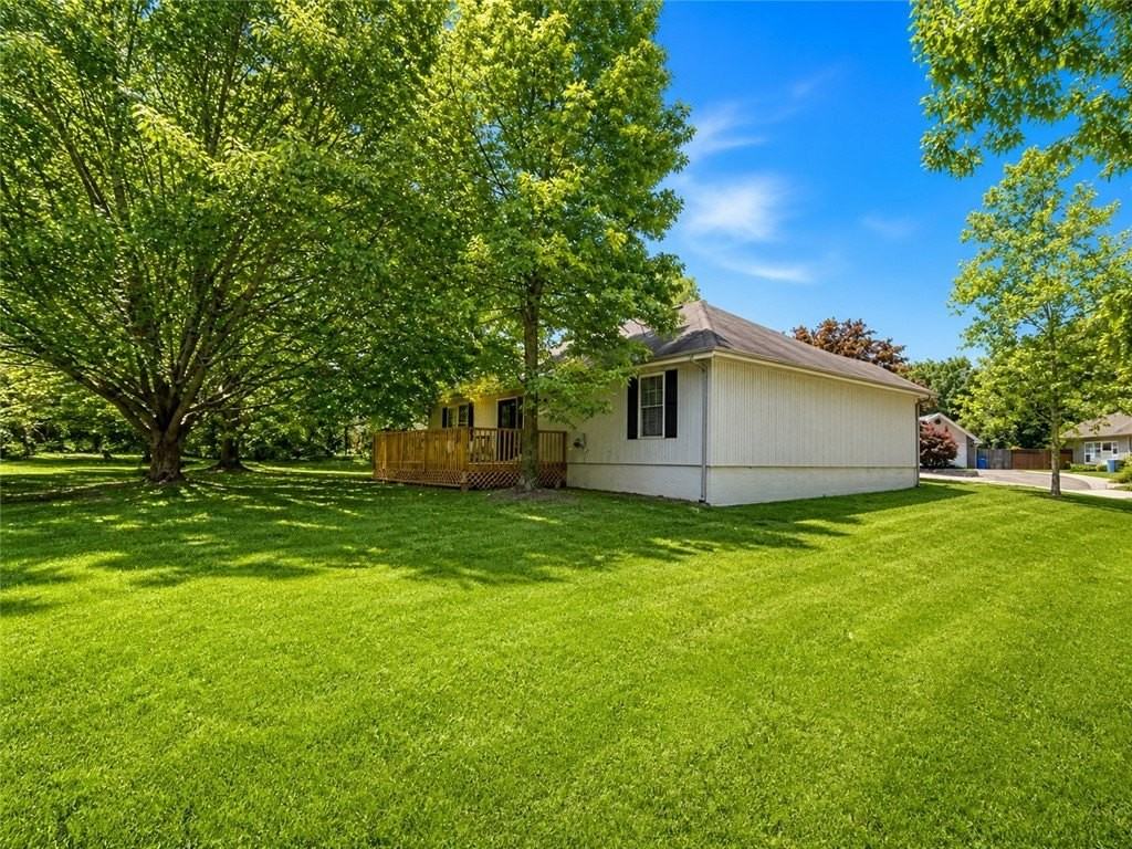 1 Mills Ln - Photo 3 of 14
