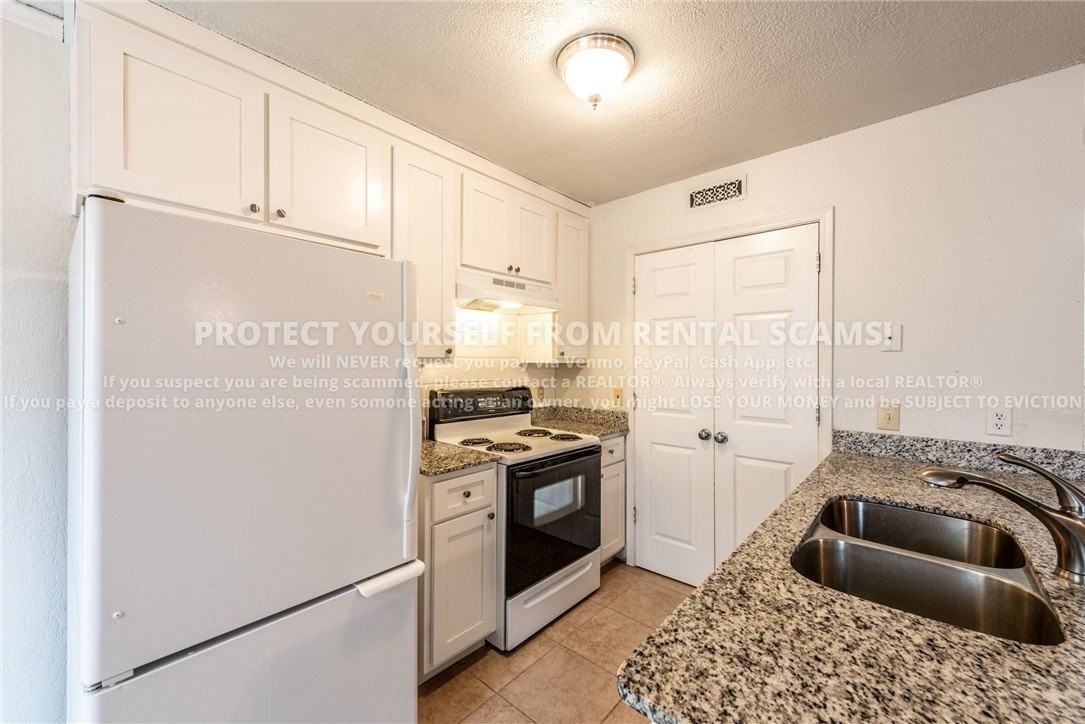 2102 Blueberry Ln - Photo 5 of 13