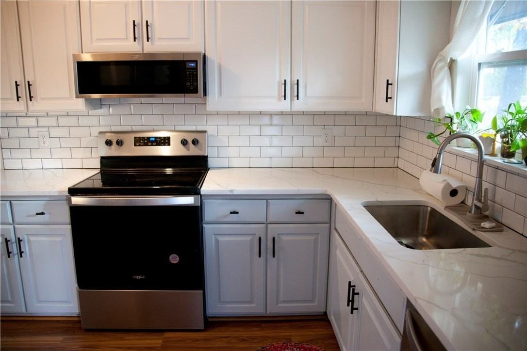 34 Basore Dr - Photo 4 of 44