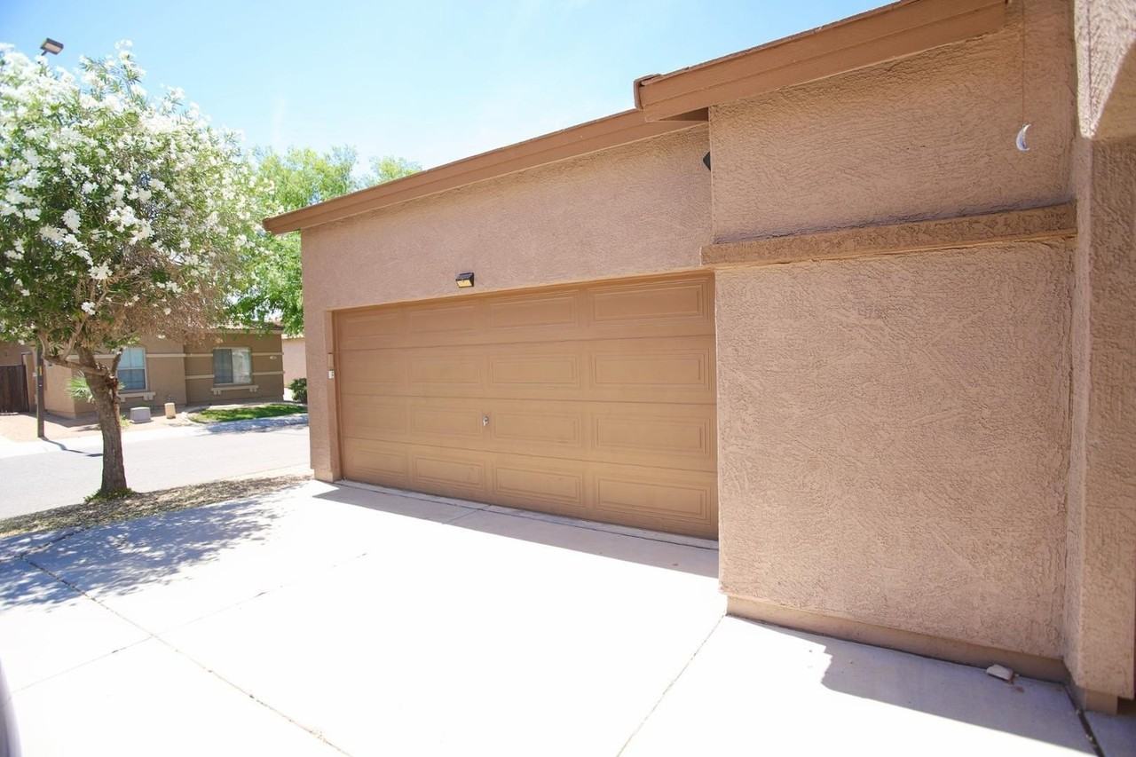 512 E Rainbow Dr - Photo 3 of 43
