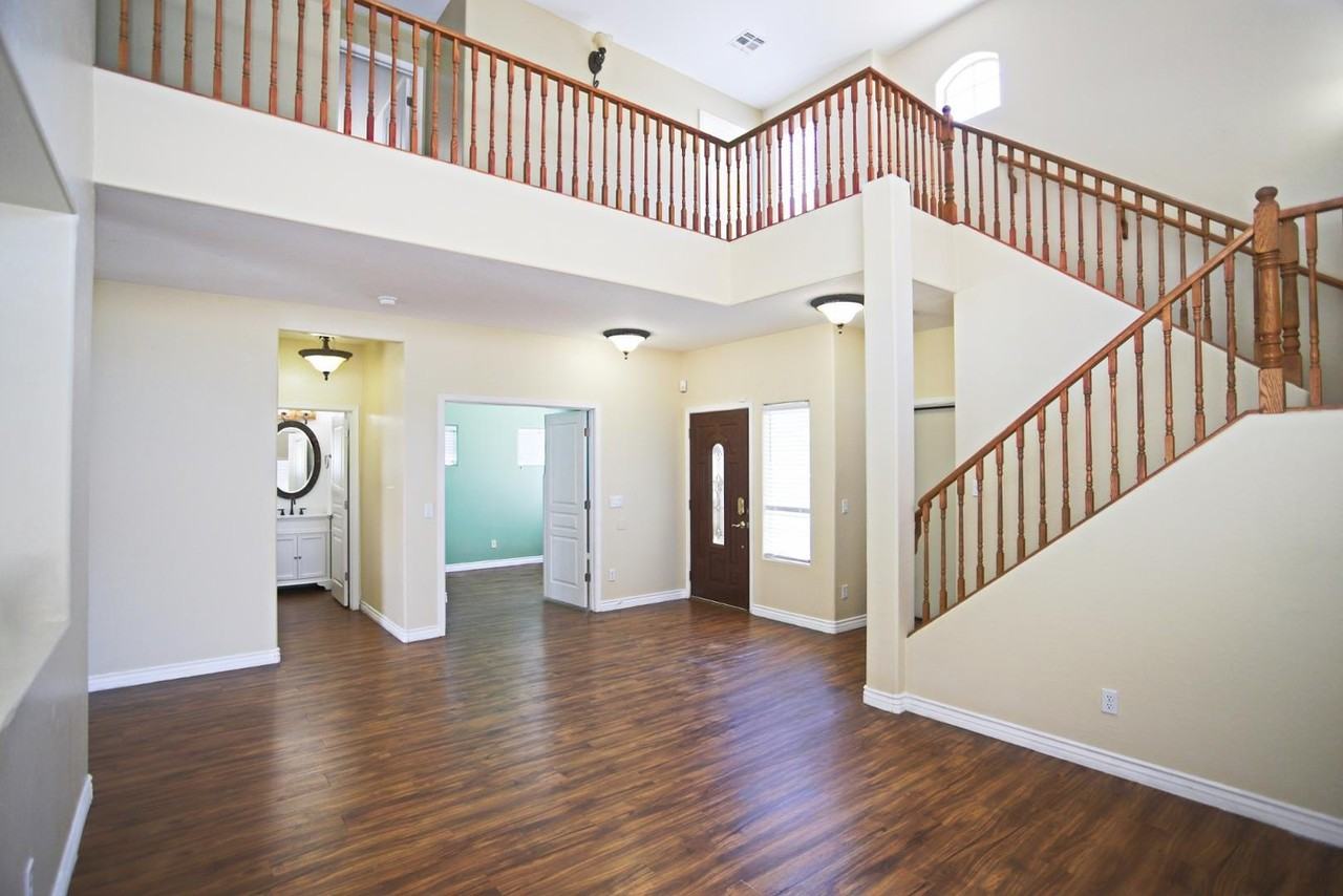 512 E Rainbow Dr - Photo 6 of 43