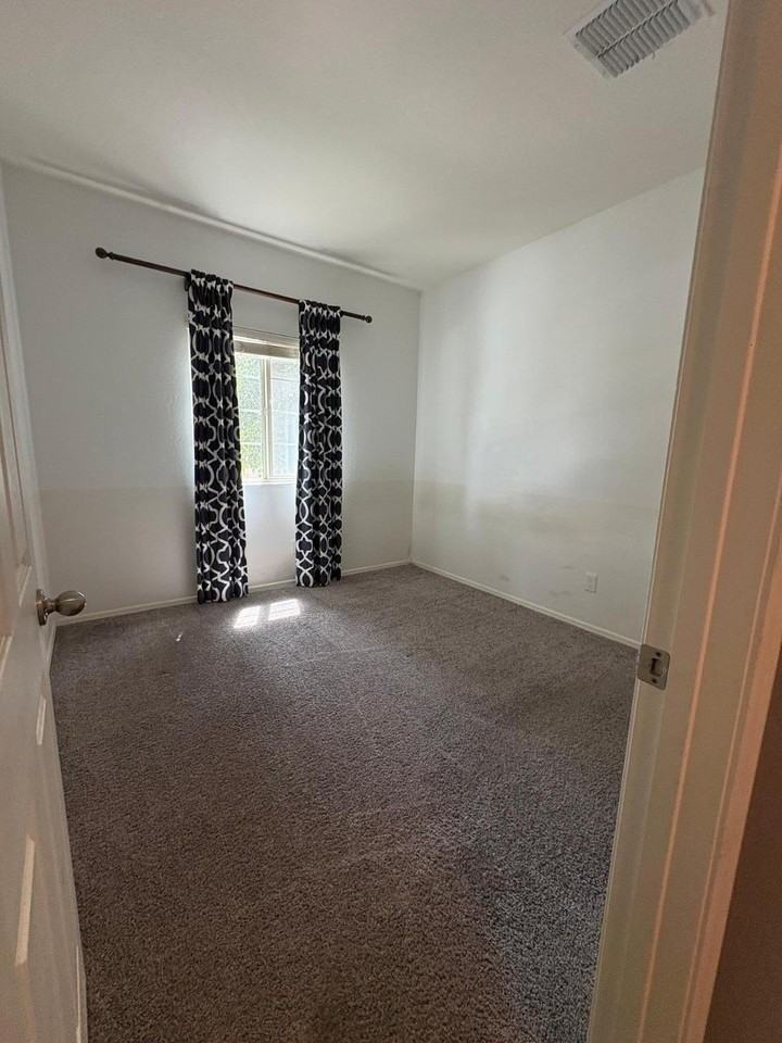 21248 W Palm Ln - Photo 7 of 15