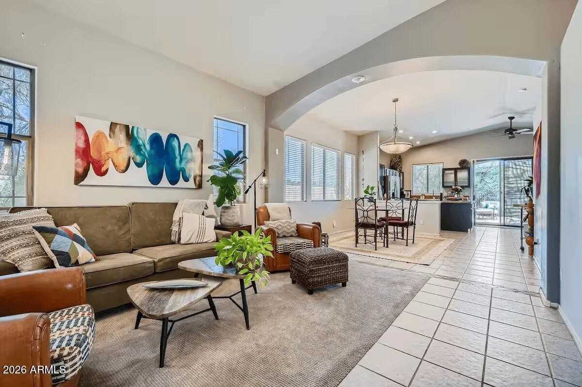 5069 E Lucia Dr - Photo 3 of 3