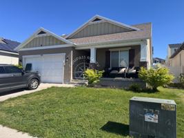 featured image of 375 W Slate Dr #1