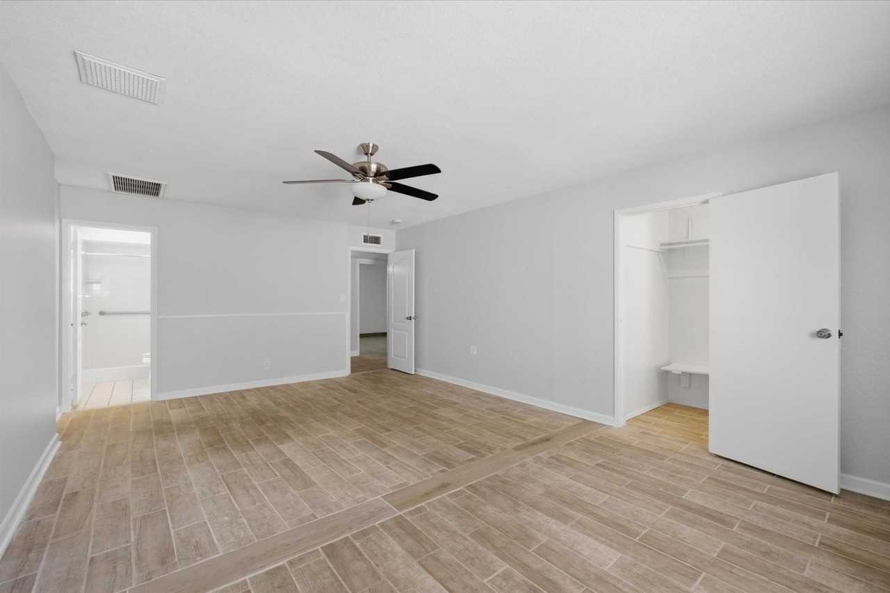 656 W Pecos Ave - Photo 7 of 21